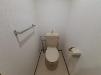 ゆったりとした空間のトイレです