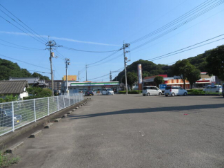 ファミリーマート砥部宮内店まで313m