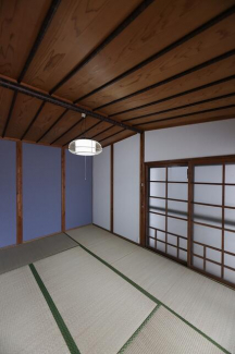和室でくつろぐ時間は贅沢ですね♪リビングと繋げてのご利用をお