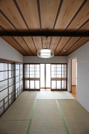 和室でくつろぐ時間は贅沢ですね♪リビングと繋げてのご利用をお