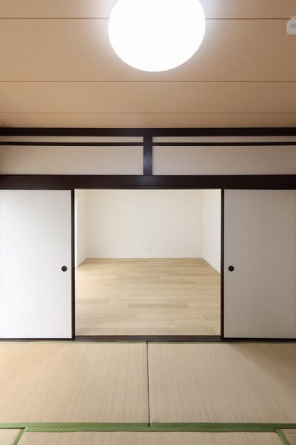 広々リビングで日々の疲れを癒せますね♪