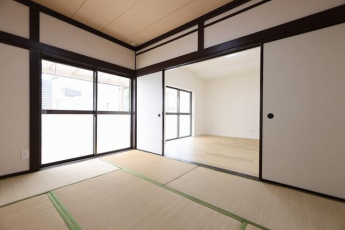 西条市下島山甲の中古一戸建ての画像