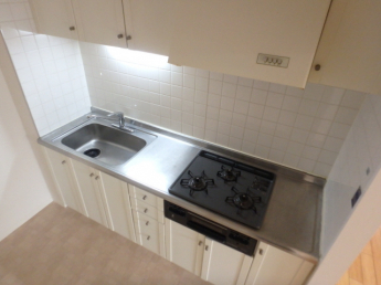 ガス３口のシステムキッチン