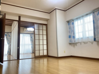 【居間・リビング】
