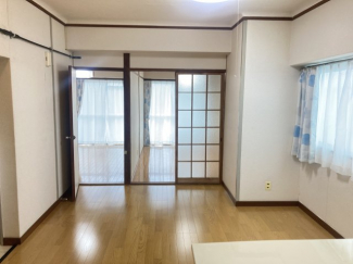 【居間・リビング】