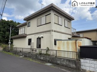 角地
約83坪の広々とした敷地
家庭菜園やガーデンニングに最適なお庭があります。