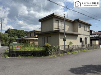 角地
約83坪の広々とした敷地
家庭菜園やガーデンニングに最適なお庭があります。