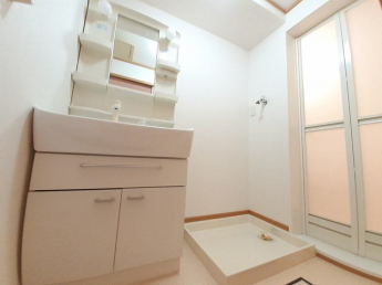 脱衣スペースもあります