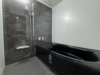 落ち着いた空間のお風呂です