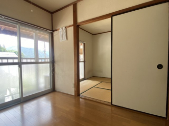 【居間・リビング】