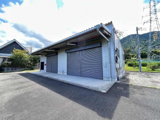 新居浜市船木の倉庫の画像