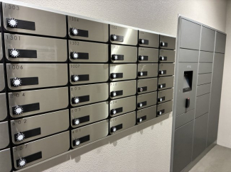 集合ポスト、宅配ボックス