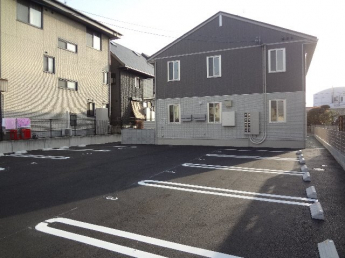 【駐車場】