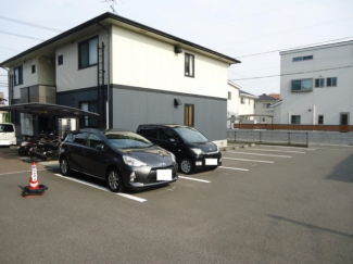 【駐車場】