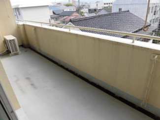 【バルコニー】