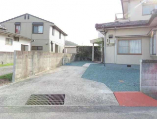 西条市小松町新屋敷の一戸建ての画像