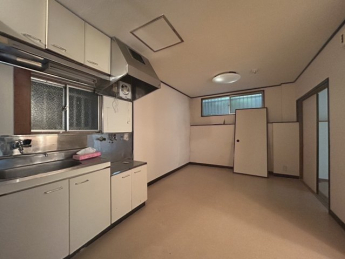 【居間・リビング】