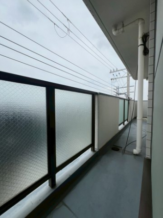 【バルコニー】