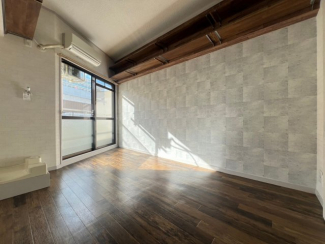 【居間・リビング】