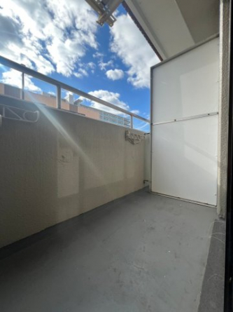 【バルコニー】