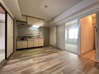 【居間・リビング】