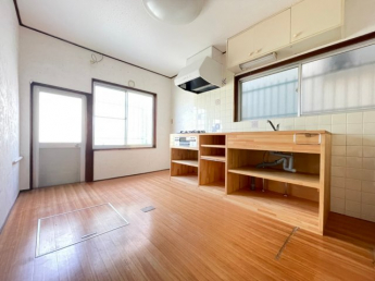 【居間・リビング】