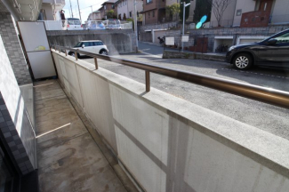 【バルコニー】