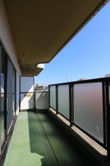 【バルコニー】