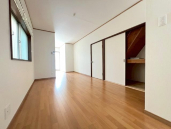 【居間・リビング】