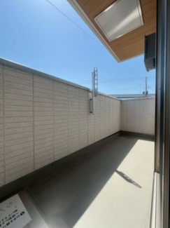 【バルコニー】