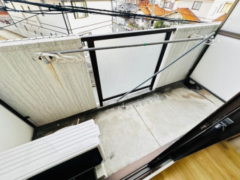 【バルコニー】