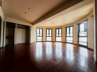 【居間・リビング】