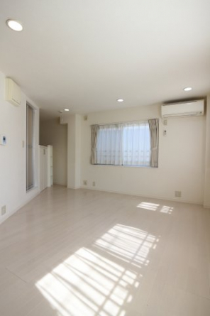 【居間・リビング】