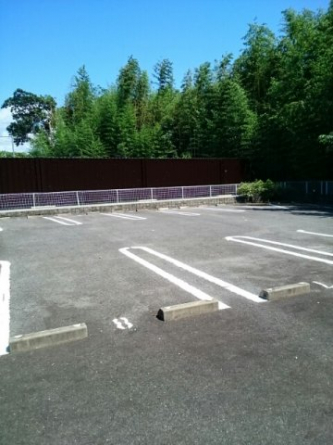 【駐車場】