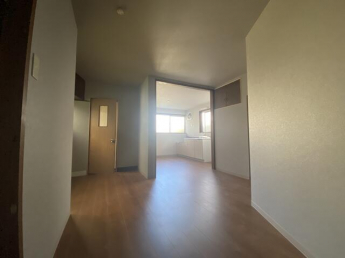 新居浜市中須賀町２丁目の店付住宅の画像