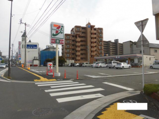 セブンイレブン松山本町６丁目店まで643m