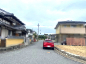 【前面道路含む現地写真】