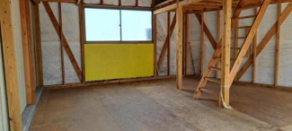 松山市小村町の倉庫の画像