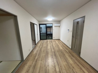 【居間・リビング】