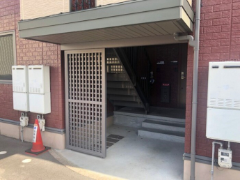 【エントランス】