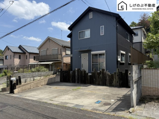 オール電化住宅
太陽光発電
広々としたウッドデッキがございます♪
閑静な住宅街