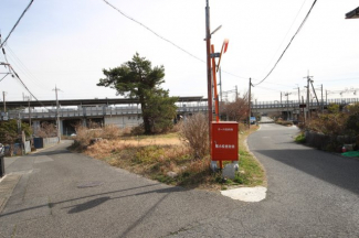 【前面道路含む現地写真】