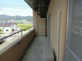 【バルコニー】