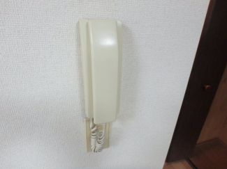 インターホンです
