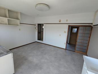 明舞第３団地（松が丘住宅）１１号棟の画像