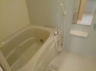 ゆったり過ごせるお風呂です