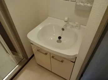 洗髪洗面化粧台