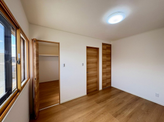 洋室約6.0帖（3階東側）