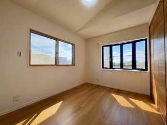 洋室約6.0帖（3階西側）