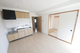 【居間・リビング】